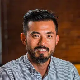 Ryo Kawaoka headshot